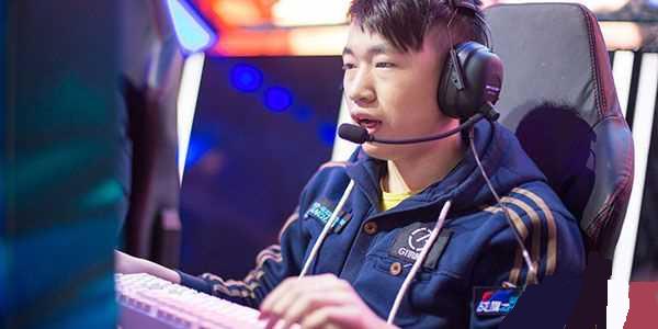 友情往往超 友情往往超