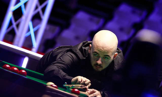 球水平的日 球水平的日