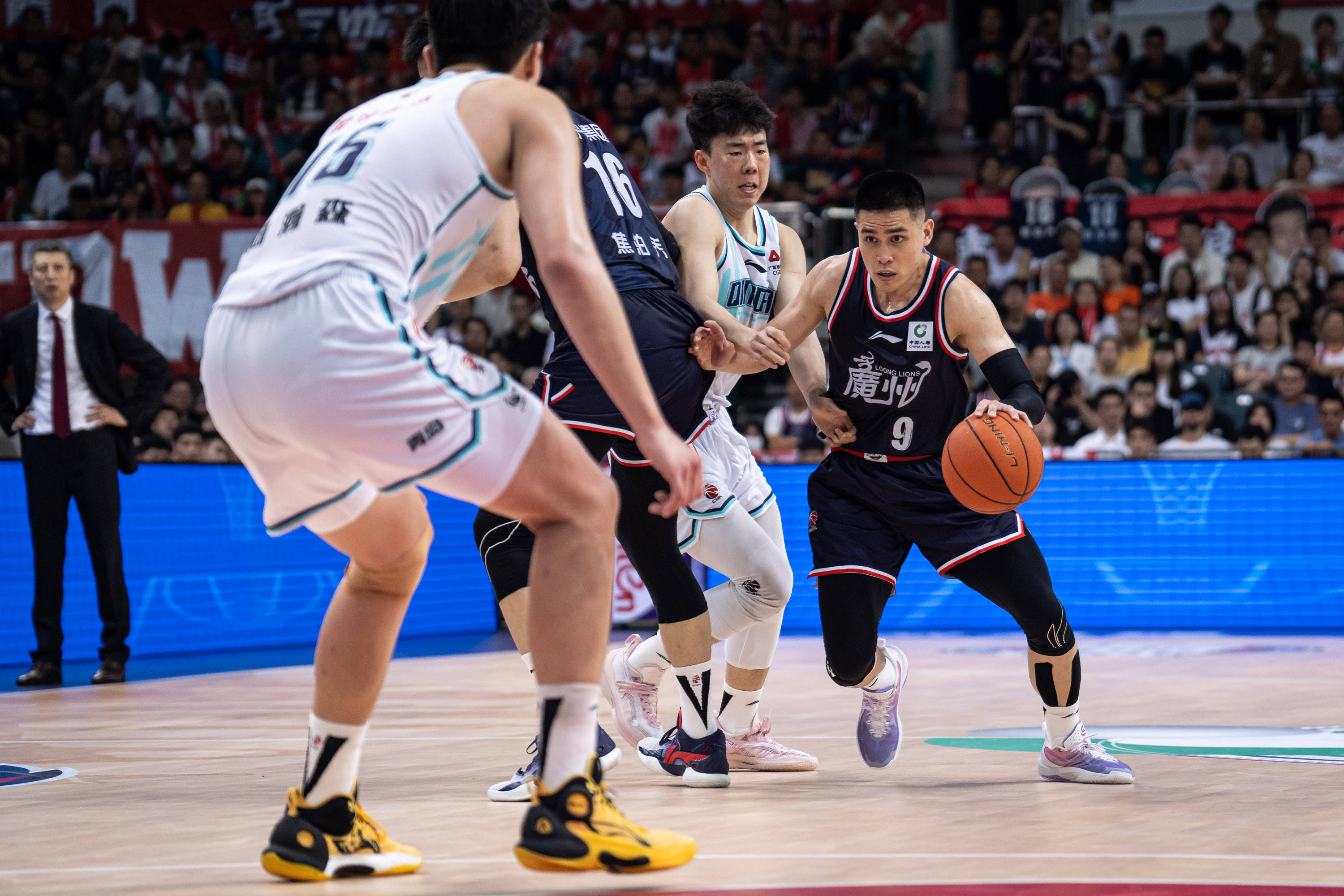 们足球比赛 们足球比赛