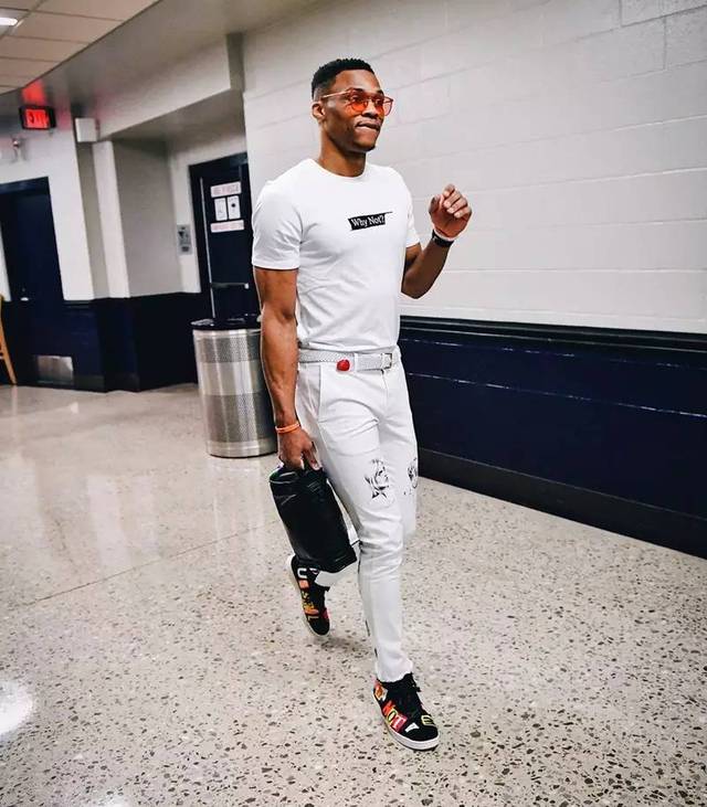 强势加冕 强势加冕