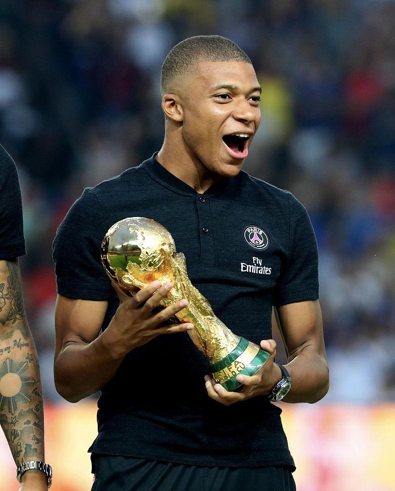 仅由经纪人 仅由经纪人